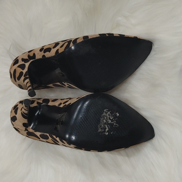 Steve Madden Leopard Animal Heels 6 - Picture 4 of 4